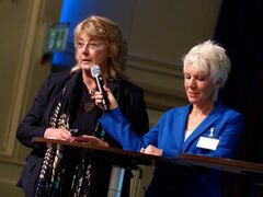 Prof. Dr. Irene Gerlach präsentiert die Studie "Väter in NRW" in Düsseldorf | Foto: FFP